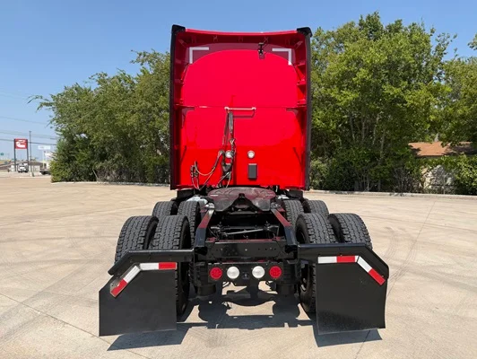 2022 Kenworth T680 in Fort Worth, TX — photo 5