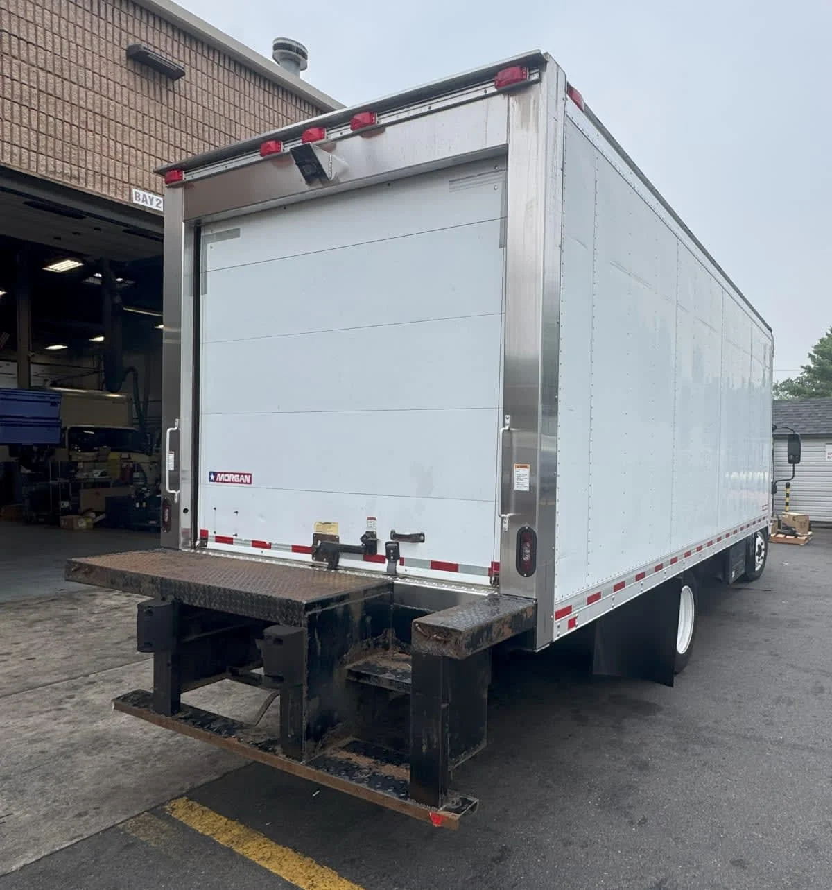 2020 Isuzu NQR in Bensalem, PA — photo 4