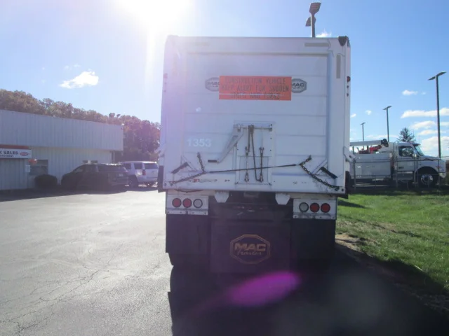 2019 Peterbilt 567 - image 4