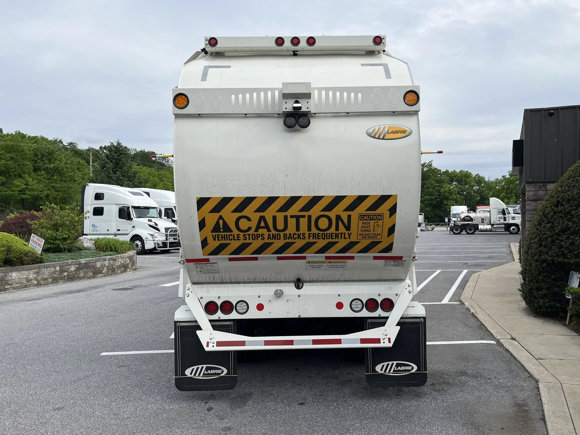 2024 Autocar ACX — photo 5