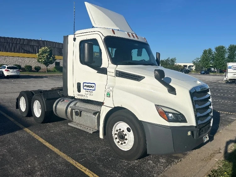 2020 Freightliner Cascadia
