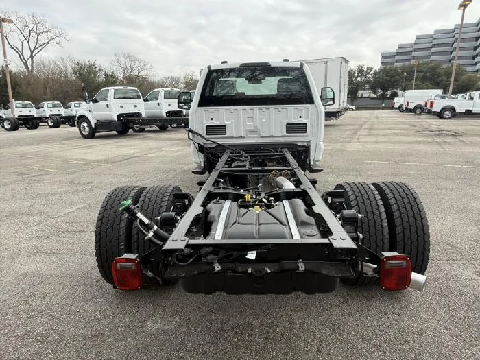 2026 Ford F-600 — photo 5