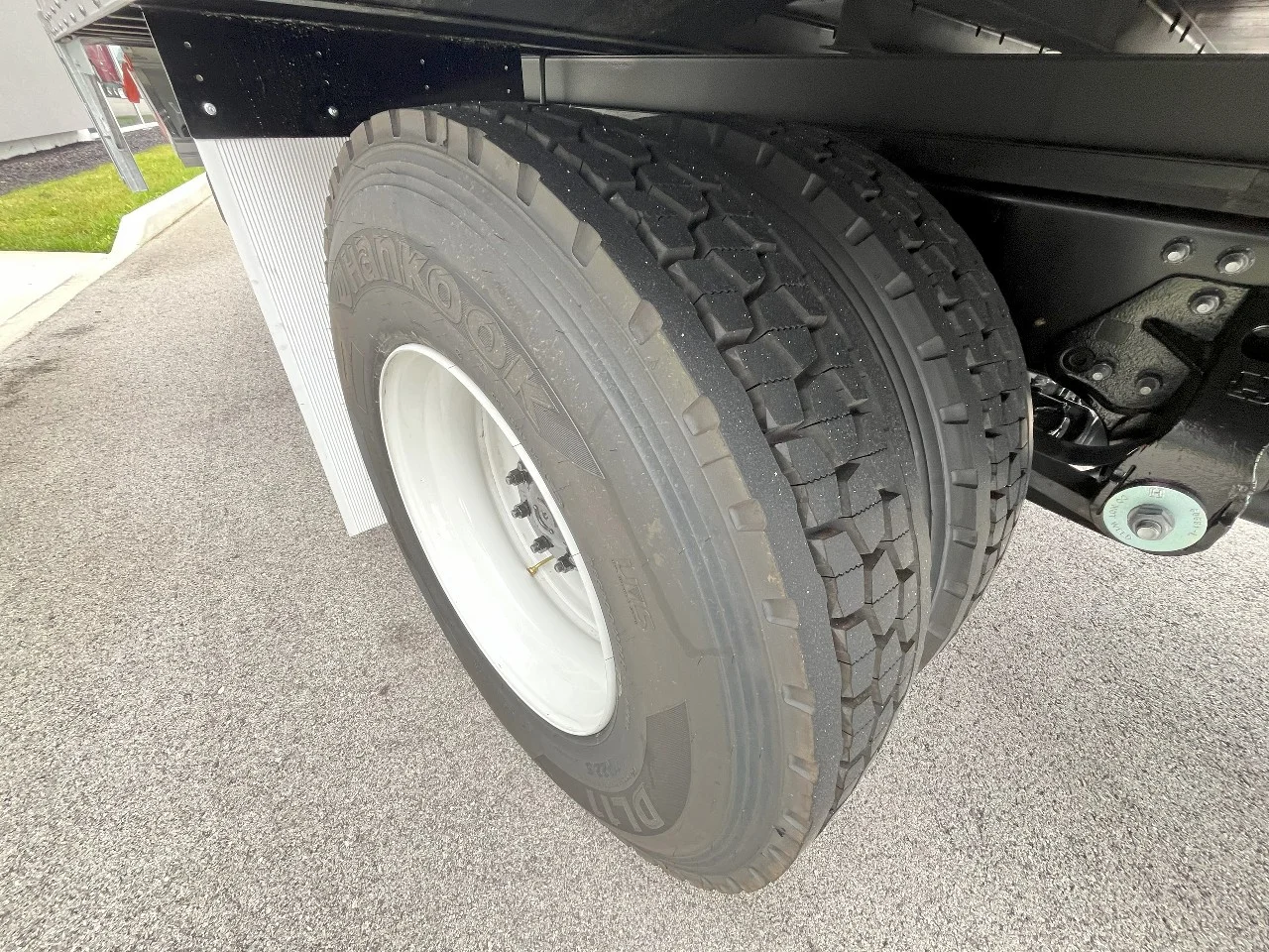 2025 Hino in Pendleton, IN — photo 5
