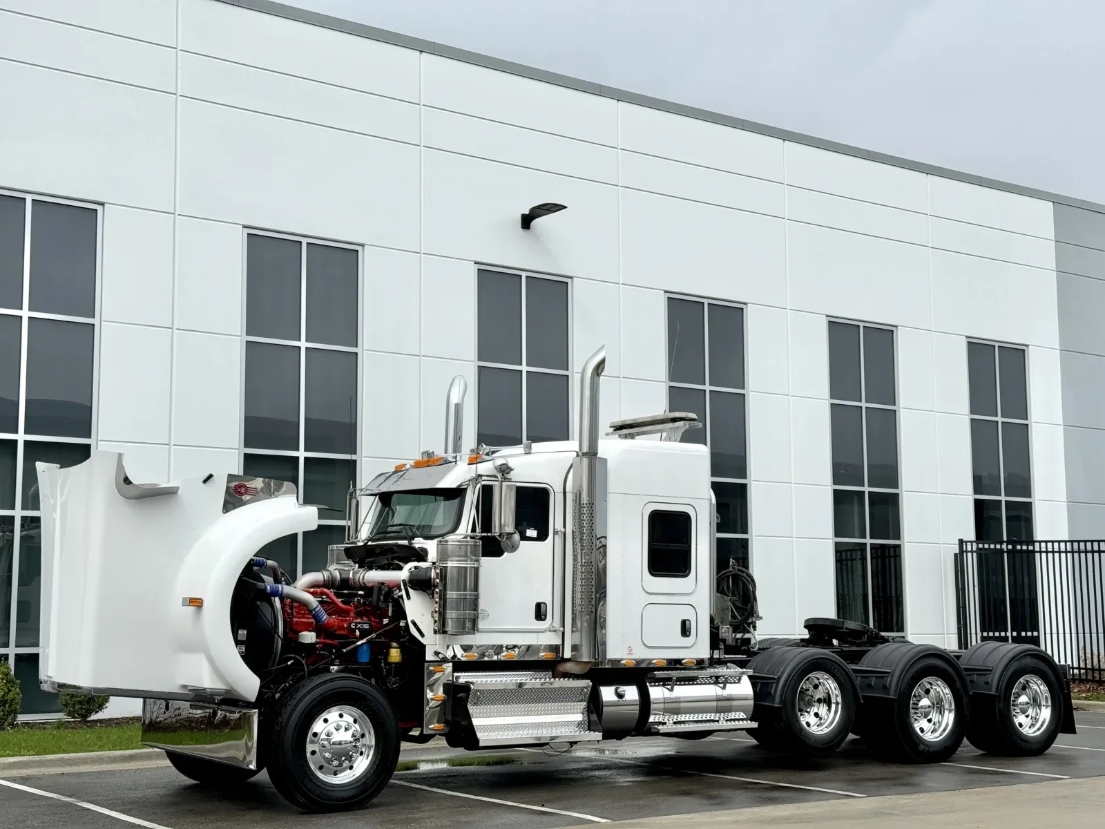 2021 Kenworth W900 - image 10