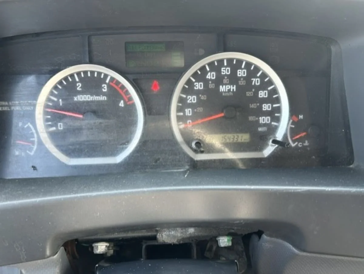 2020 Isuzu NQR in Farmingdale, NY — photo 11