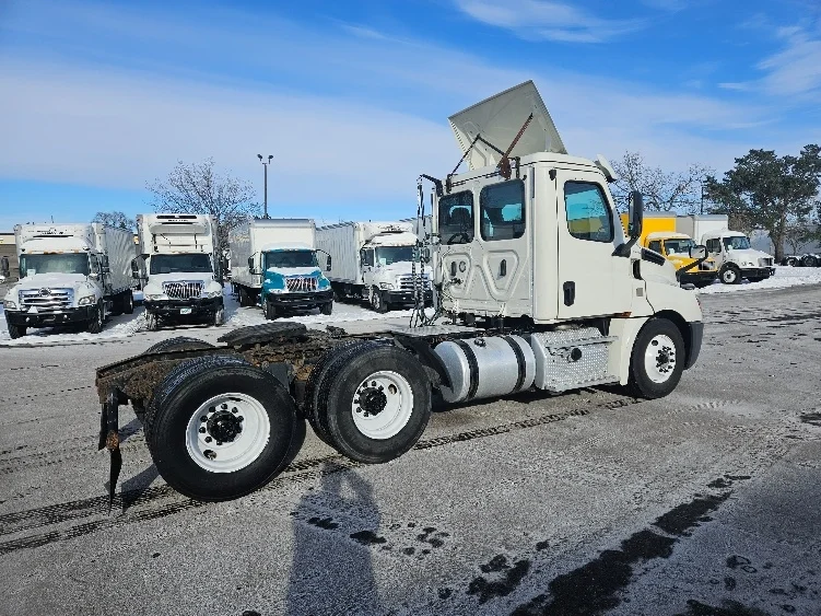 2019 Freightliner in Brooklyn Park, MN — photo 7