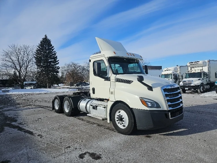 2019 Freightliner in Brooklyn Park, MN