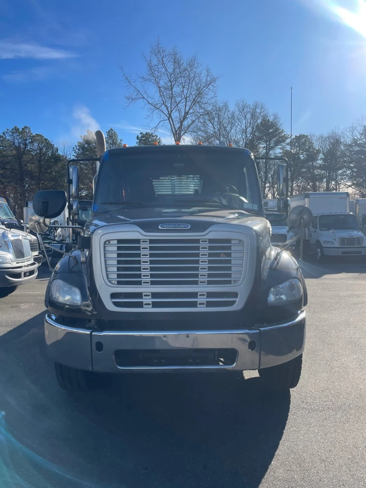 2017 Freightliner M2 112 - image 2