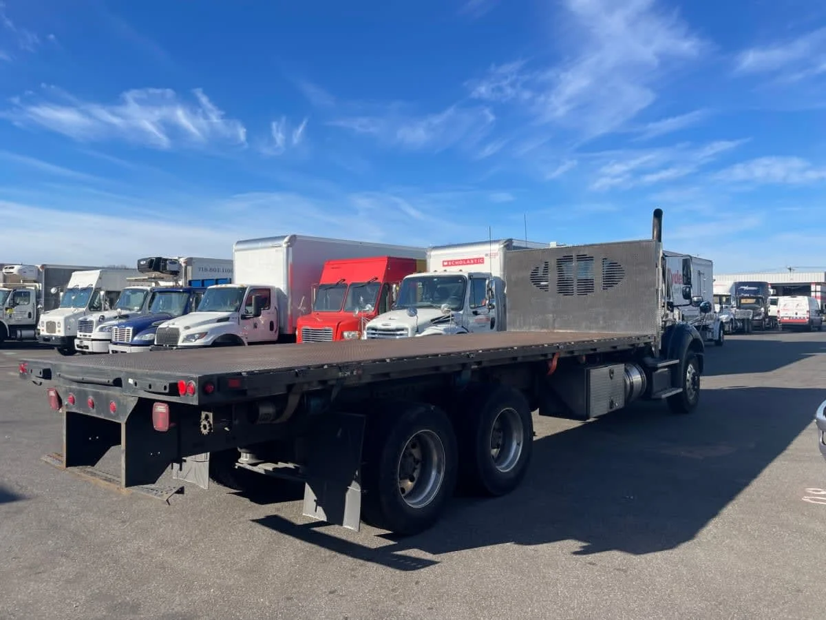 2017 Freightliner M2 112 in Farmingdale, NY — photo 4