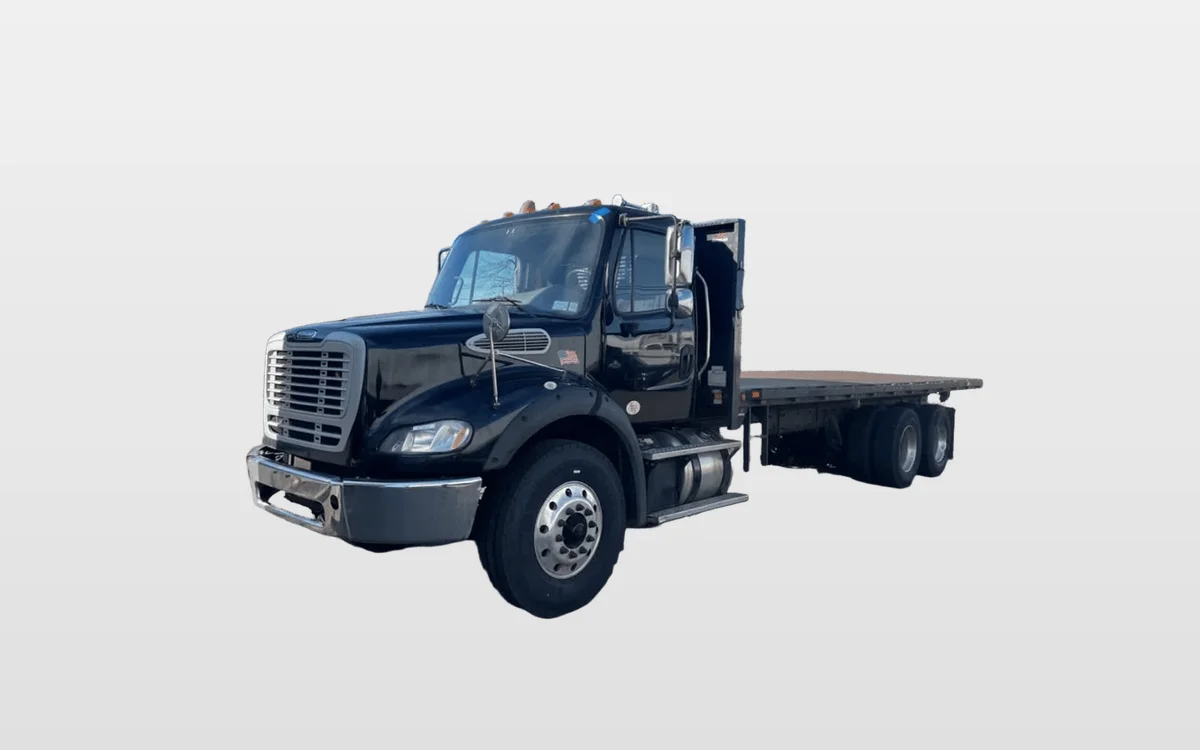 2017 Freightliner M2 112 - image 1