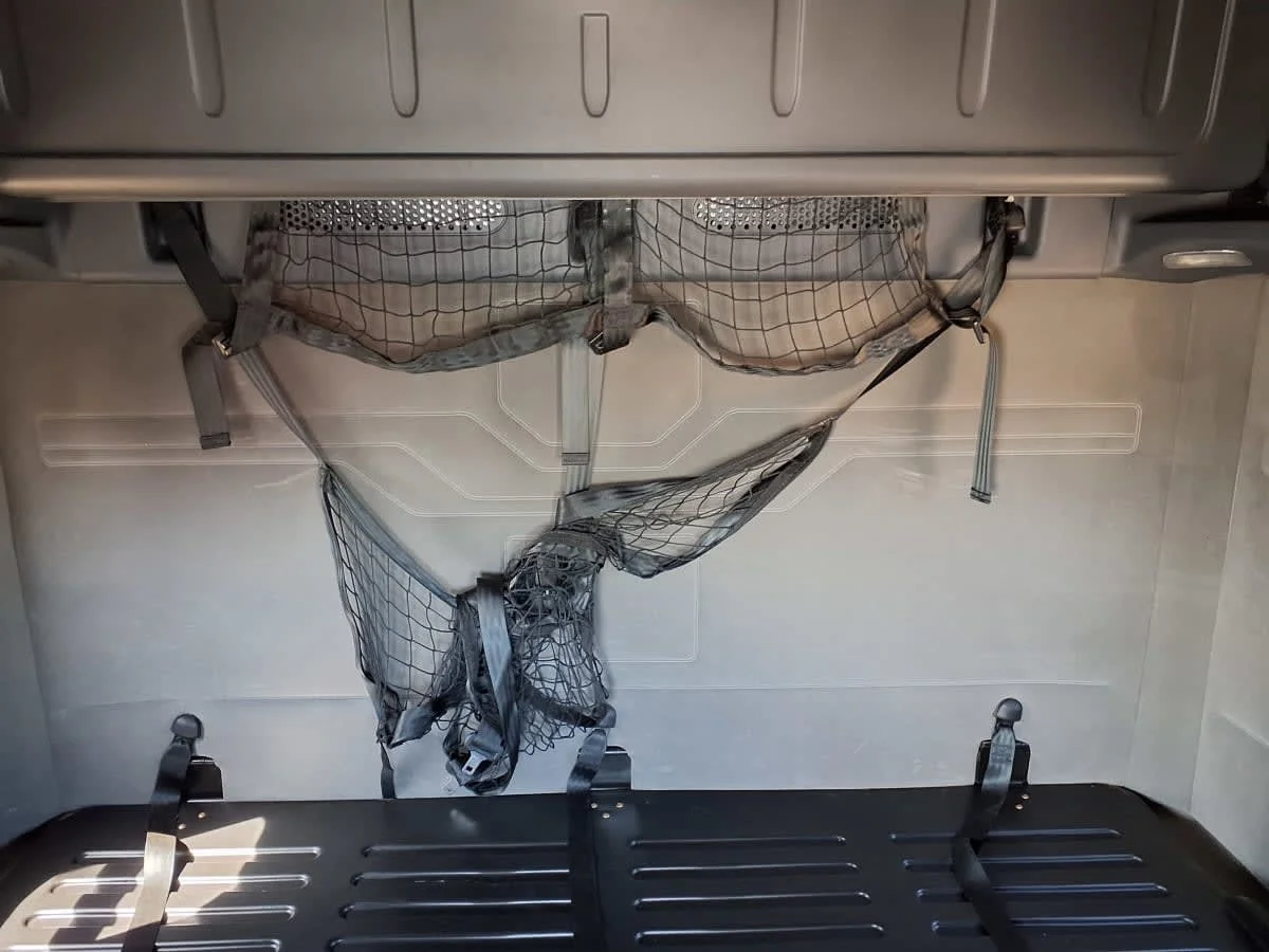 2020 Freightliner Cascadia - image 8