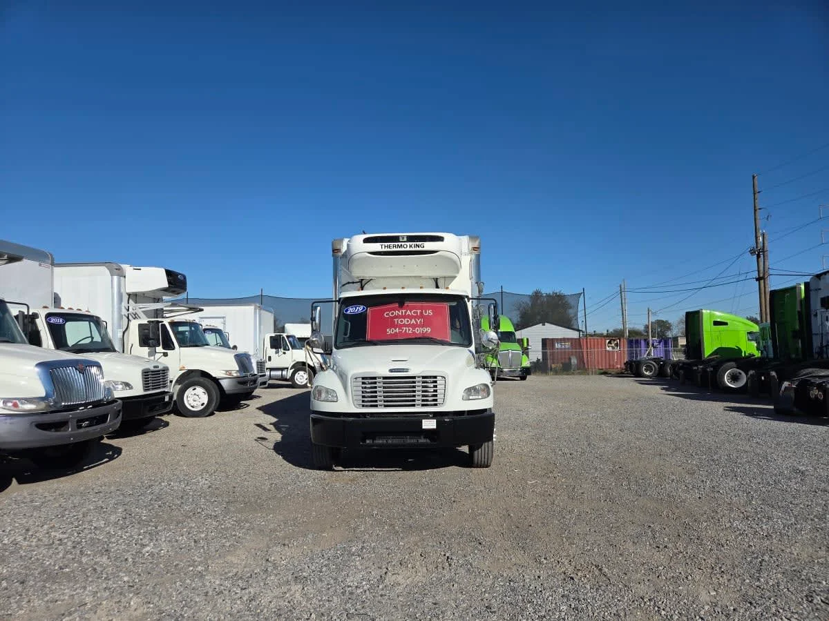 2019 Freightliner M2 106 in St. Rose, LA — photo 2
