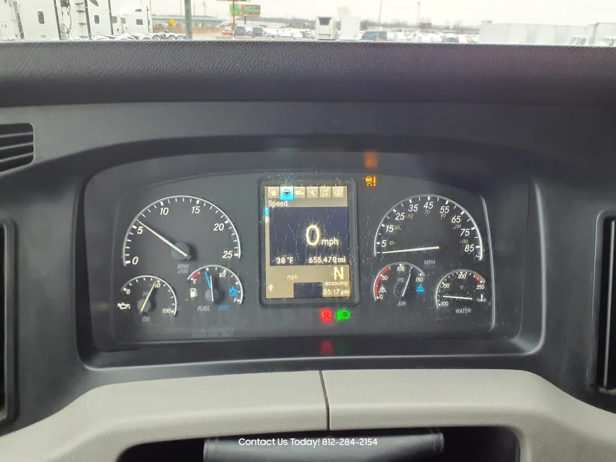 2019 Freightliner Cascadia in Clarksville, IN — photo 10