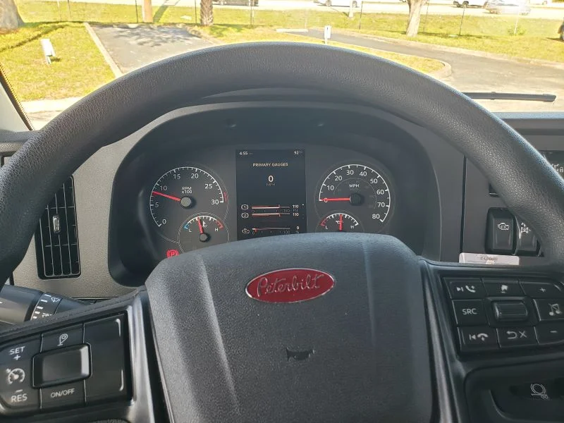 2026 Peterbilt 548 - image 12
