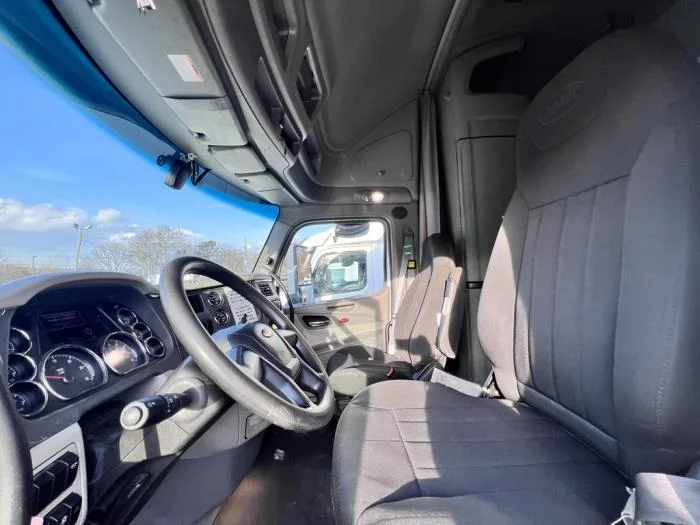 2022 Peterbilt 579 - image 6