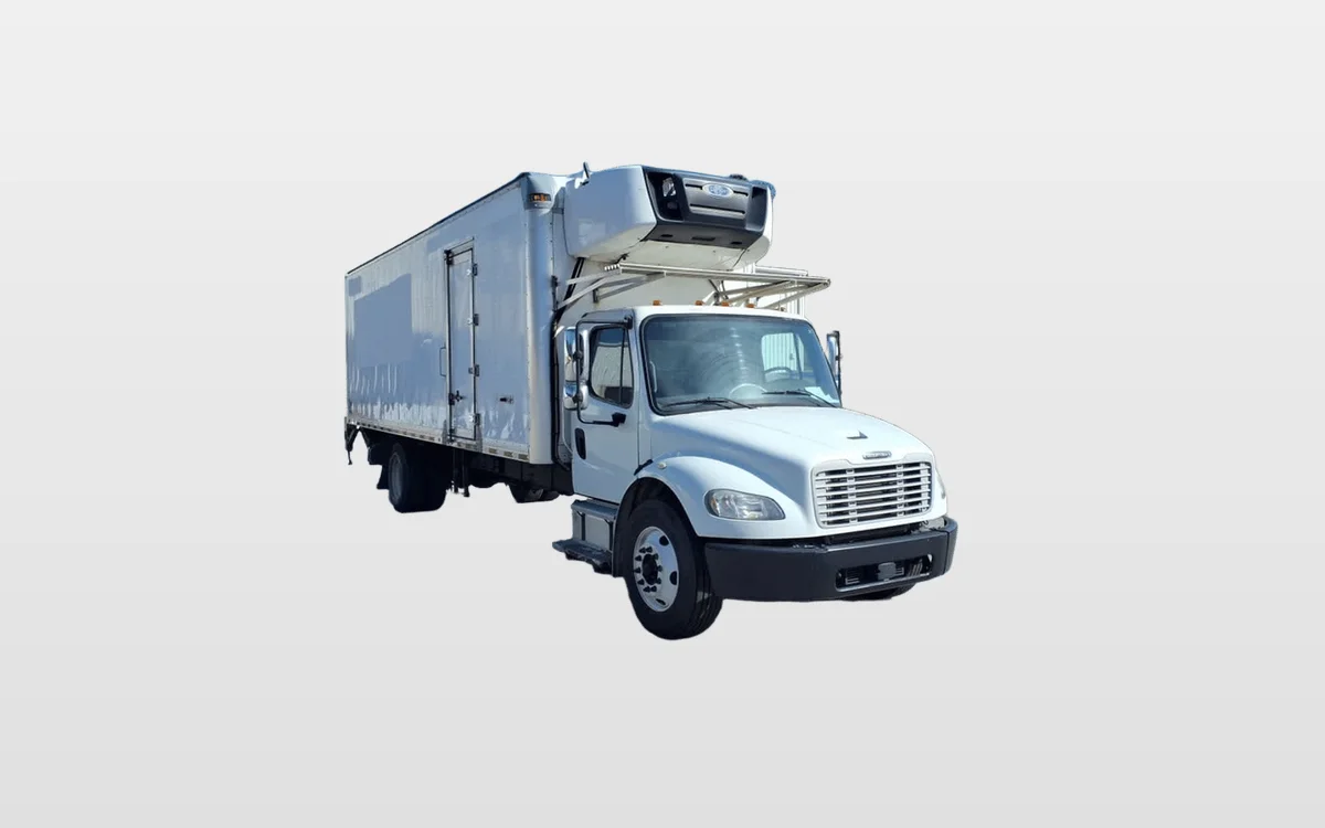 2018 Freightliner M2 106 - image 1