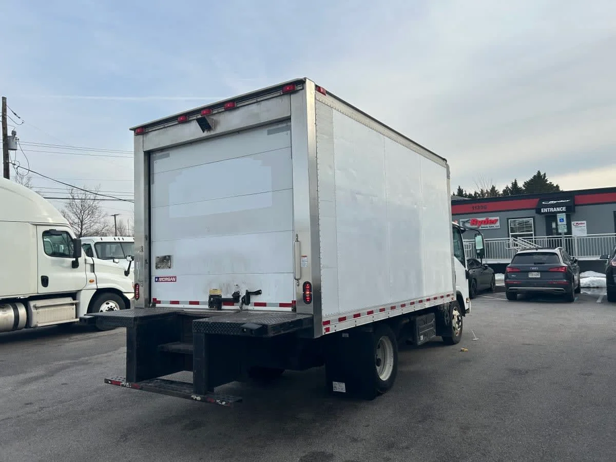 2019 Isuzu NQR in Beltsville, MD — photo 4