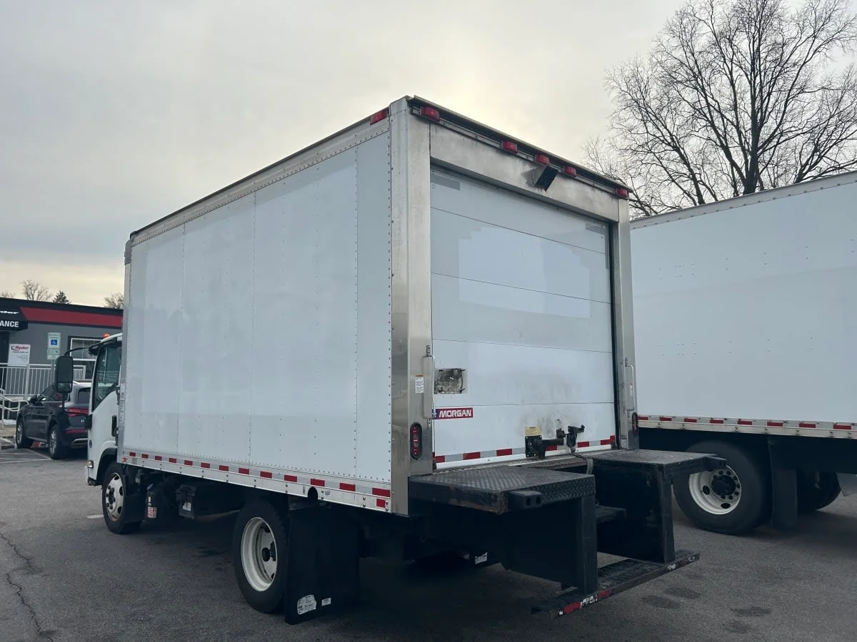 2019 Isuzu NQR in Beltsville, MD — photo 6