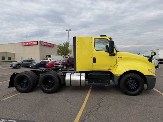 2023 International LT in Denver, CO — photo 4