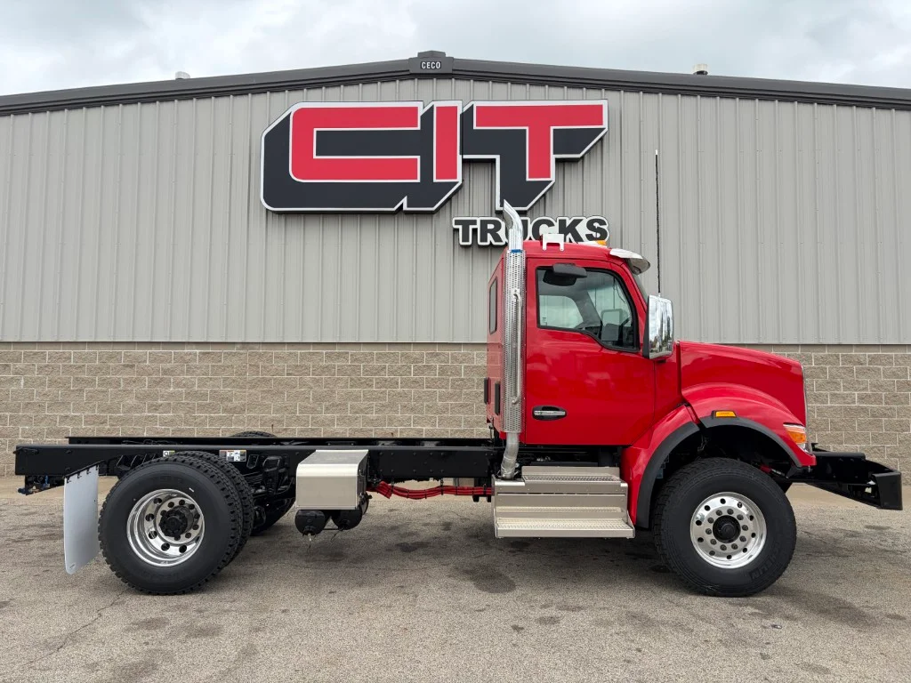2027 Kenworth T480 in Morton, IL — photo 4