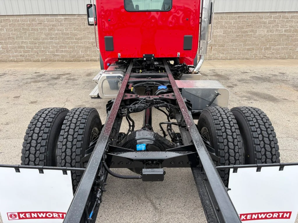 2027 Kenworth T480 in Morton, IL — photo 6