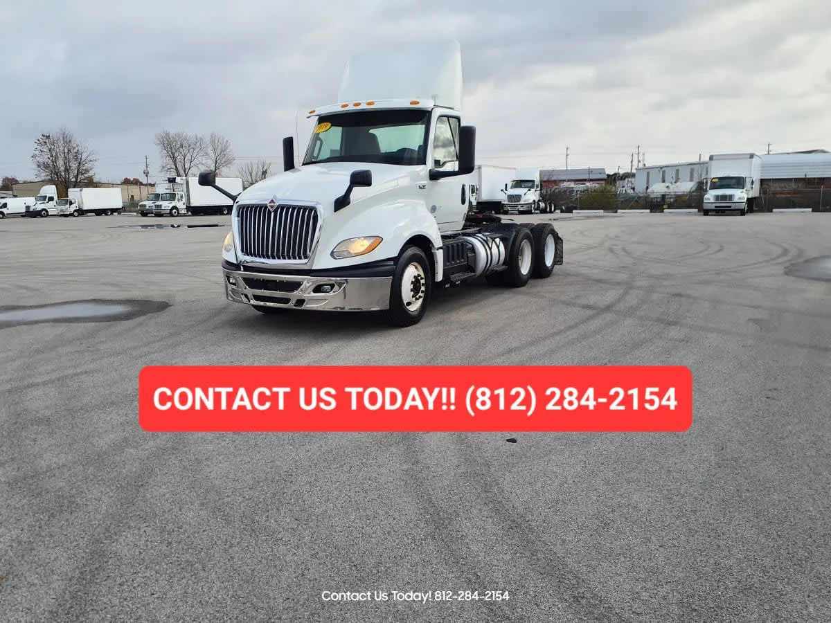 2019 International LT in Clarksville, IN