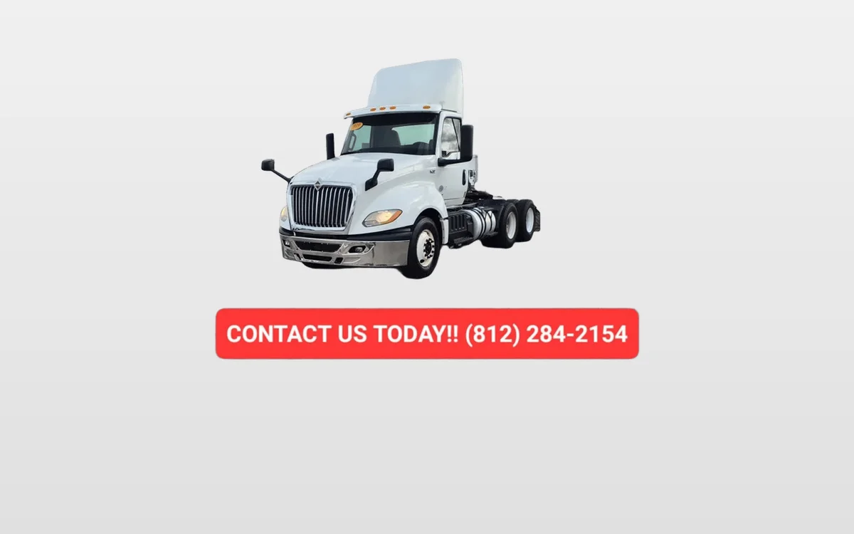 2019 International LT - image 1