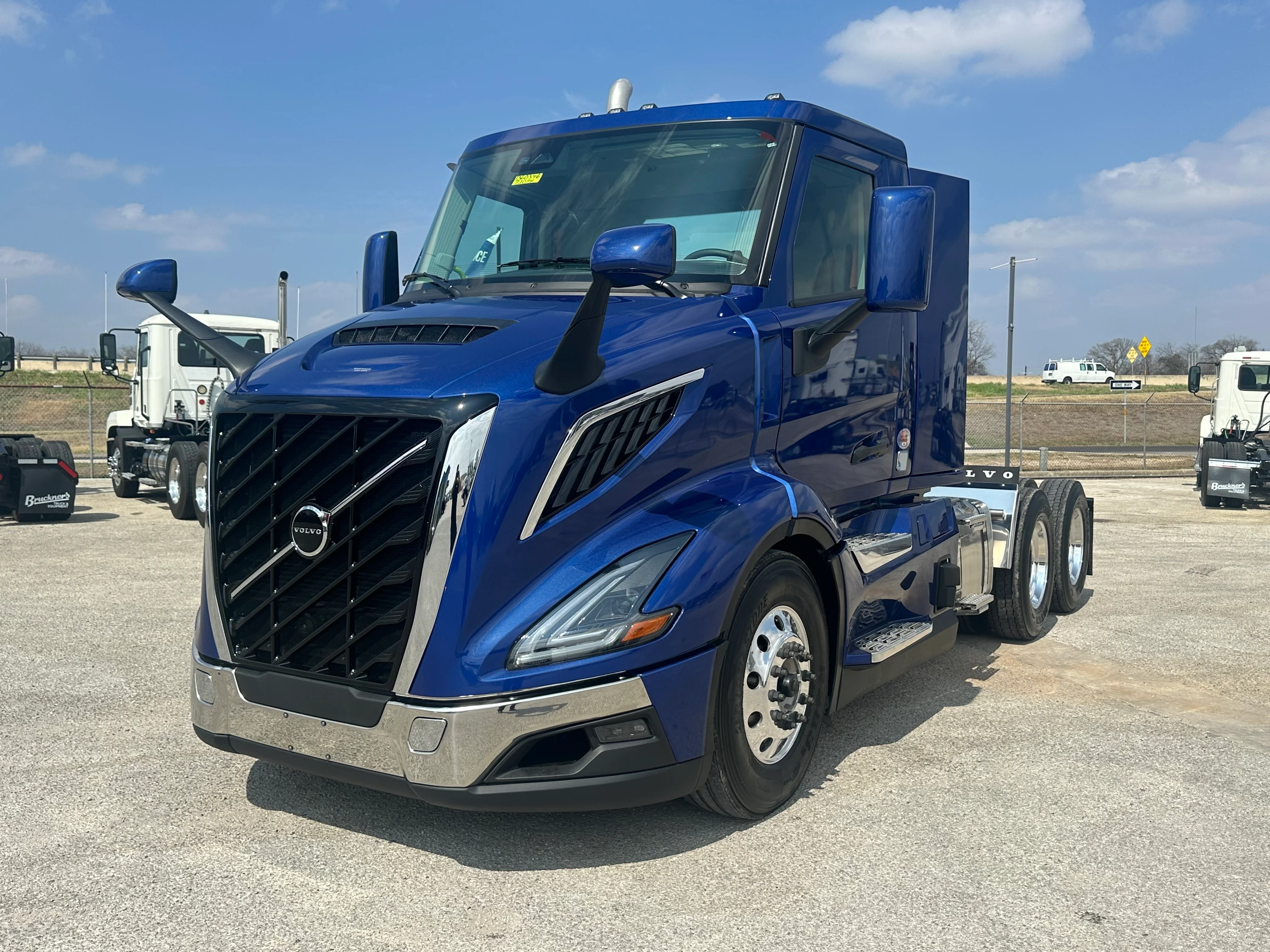2027 Volvo VNR 640 in San Antonio, TX