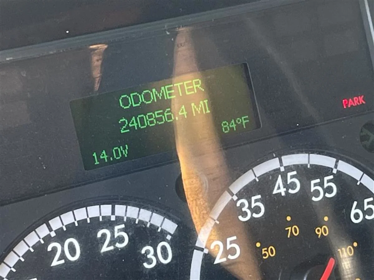 2017 Freightliner M2 106 - image 11