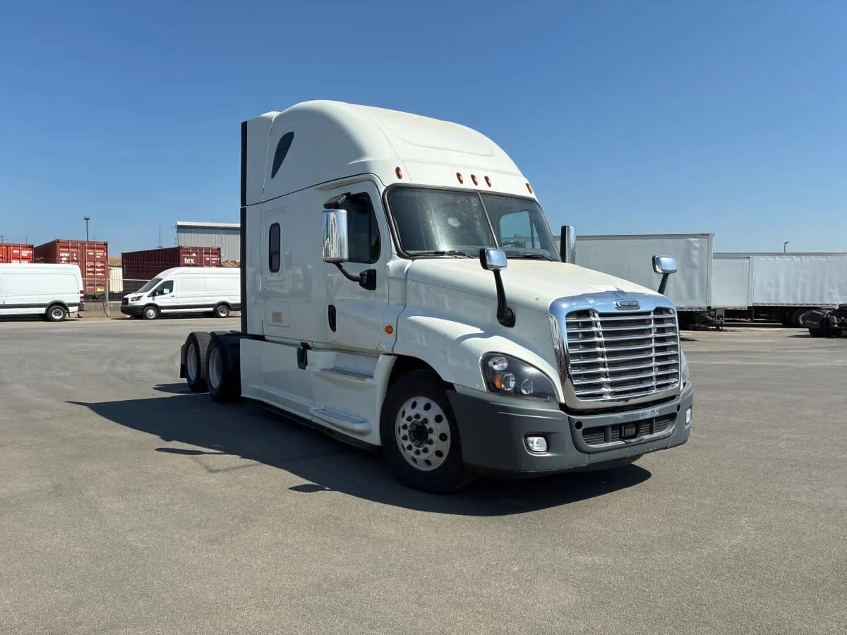 2018 Freightliner Cascadia in Tacoma, WA — photo 3