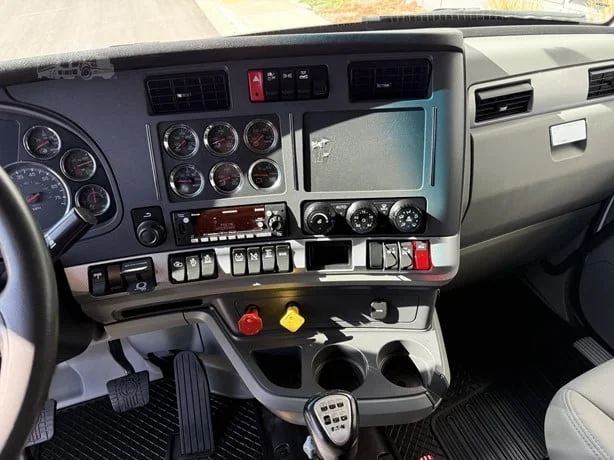 2021 Kenworth T680 in Springville, UT — photo 27