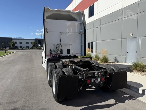 2021 Kenworth T680 in Springville, UT — photo 4