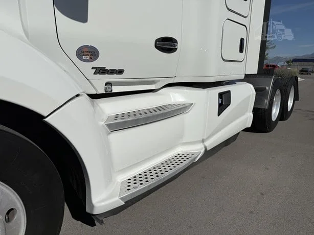 2021 Kenworth T680 in Springville, UT — photo 11