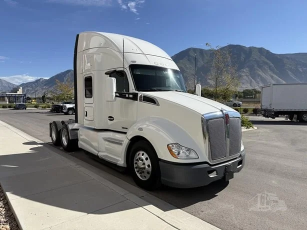 2021 Kenworth T680 in Springville, UT — photo 8