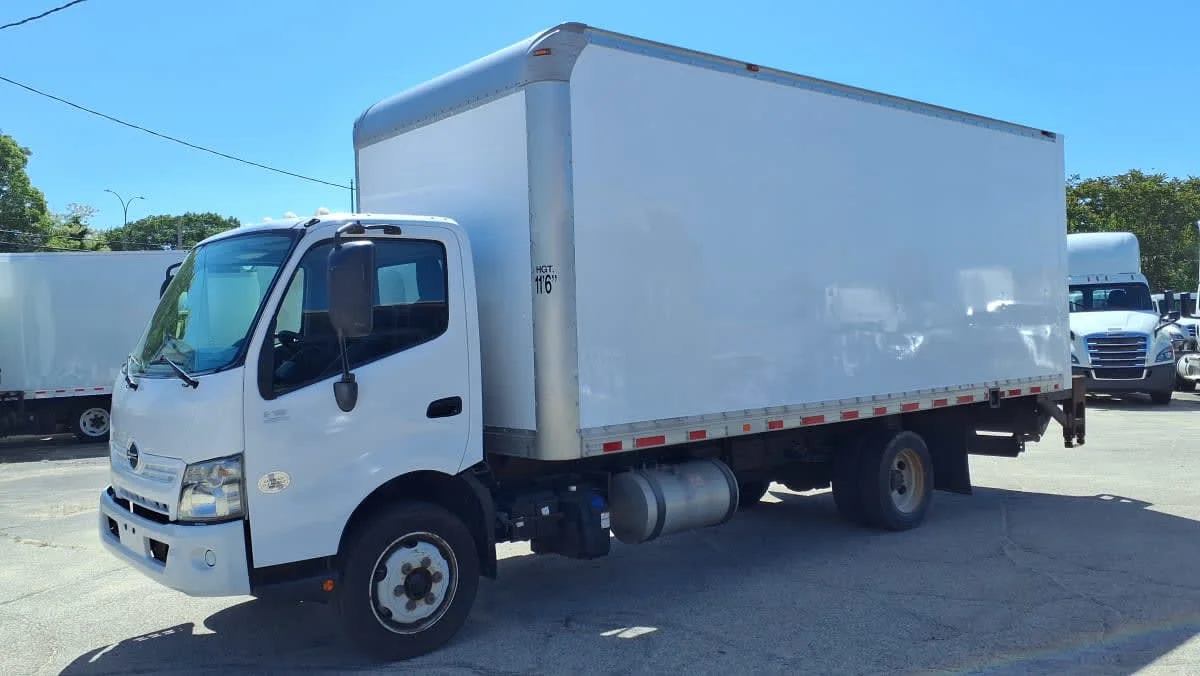 2019 Hino 195