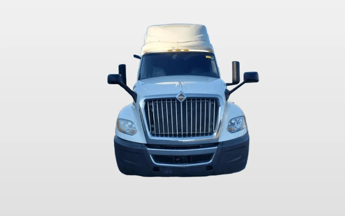 2020 International LT - image 1