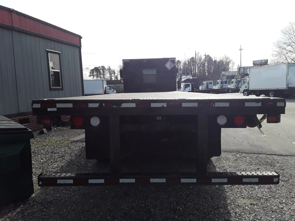 2018 Freightliner M2 106 - image 5