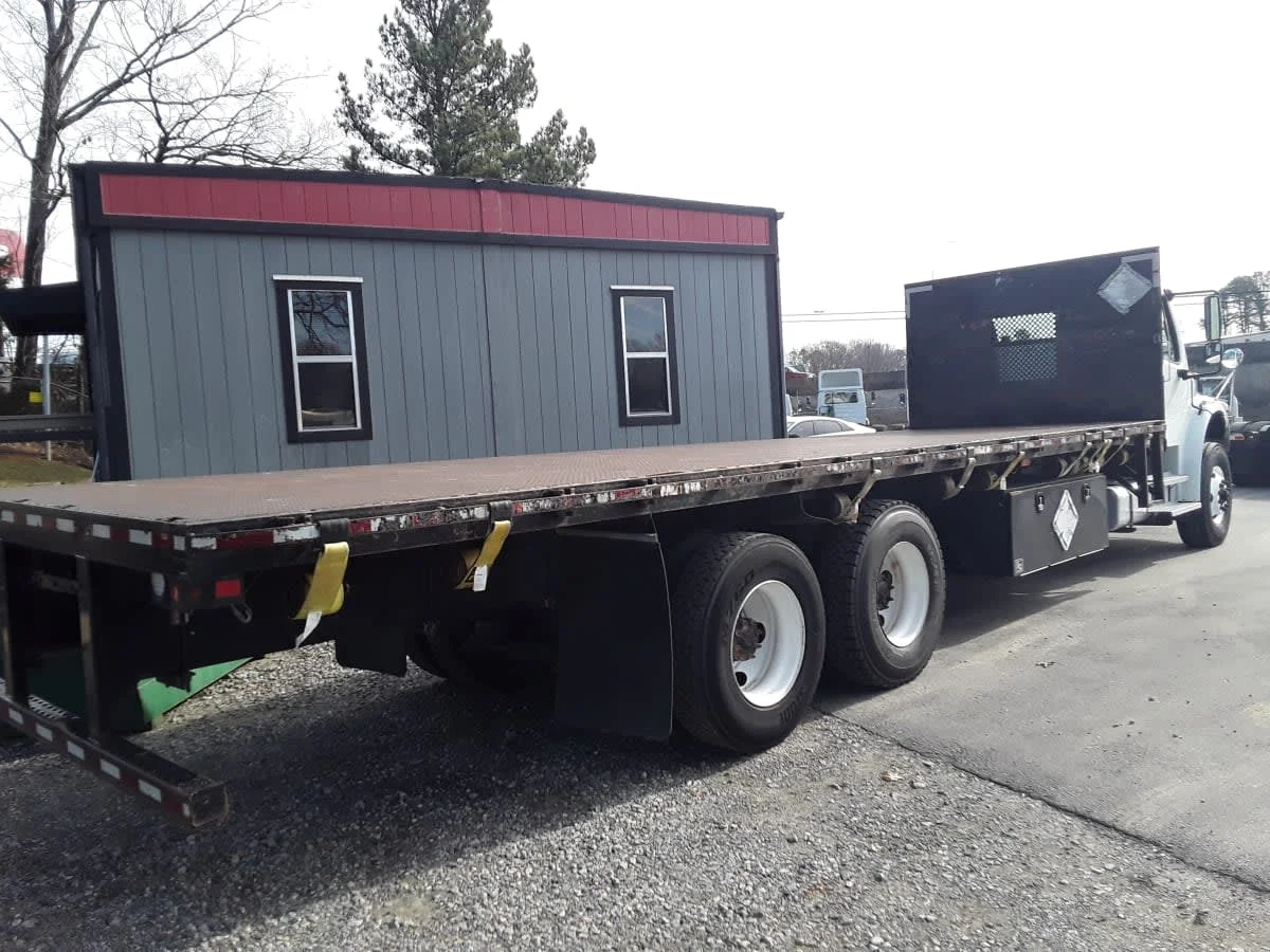 2018 Freightliner M2 106 - image 4