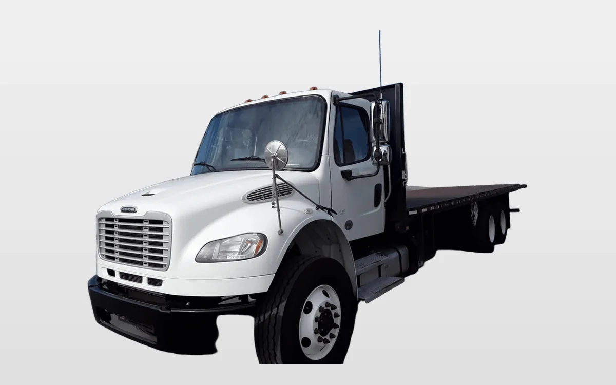 2018 Freightliner M2 106 - image 1