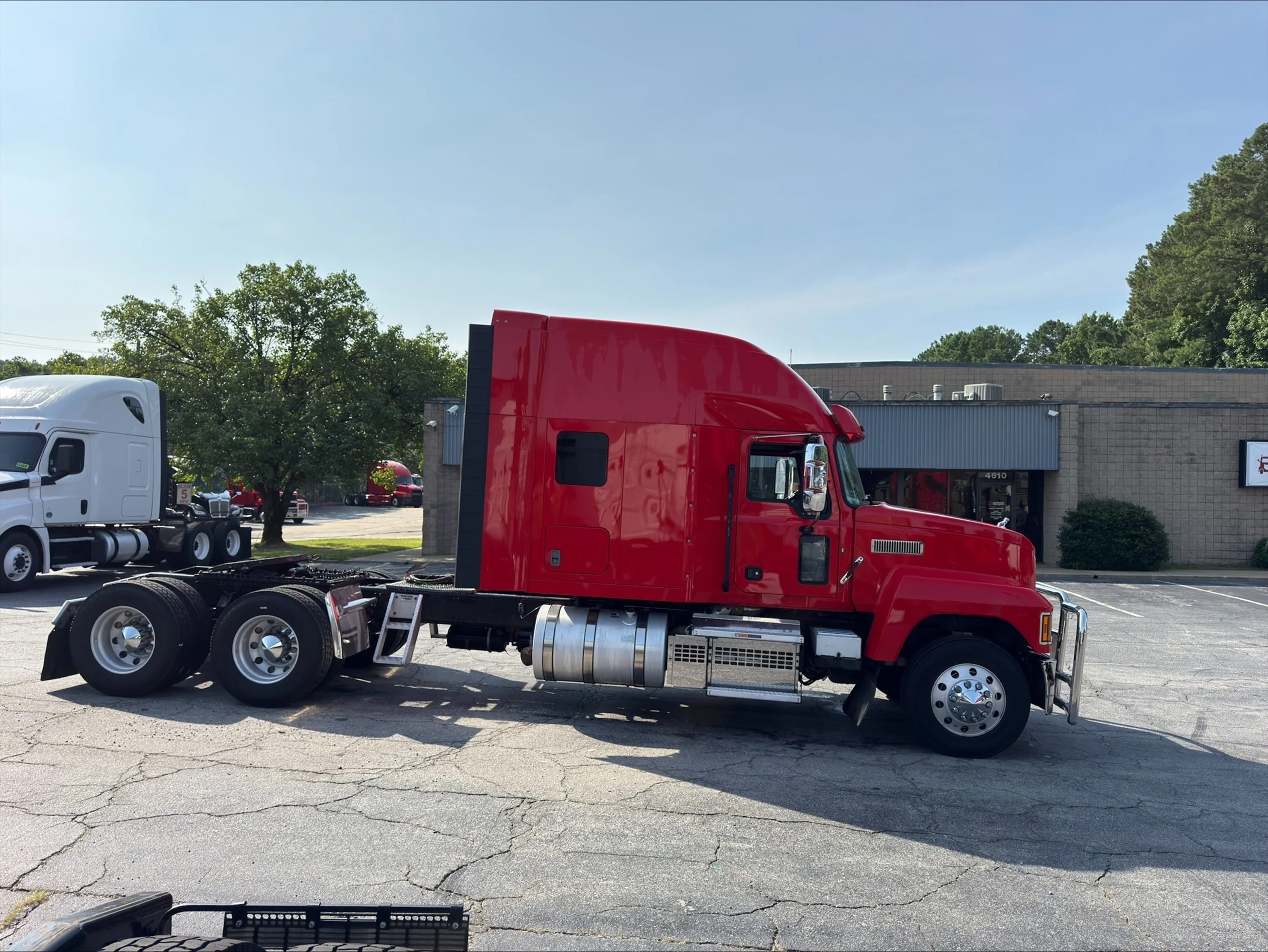 2023 Mack Pinnacle in Guardian Atlanta — photo 4