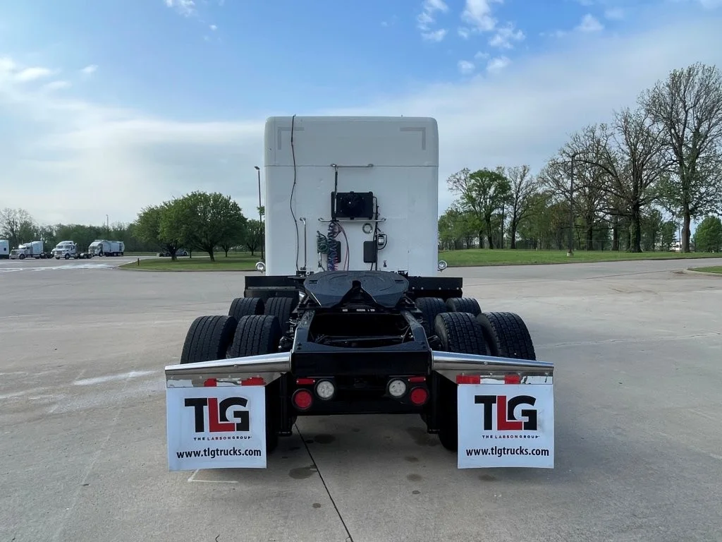 2022 Peterbilt 567 - image 4