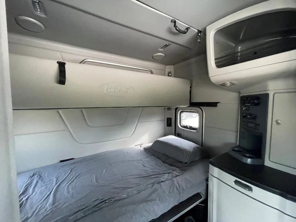 2022 Peterbilt 567 - image 15