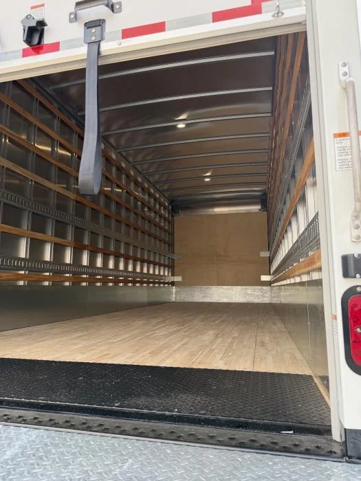 2026 Hino L6 - image 15