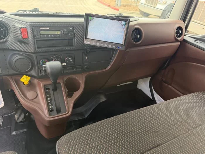 2026 Hino L6 - image 14