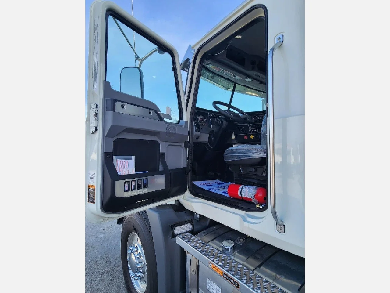 2026 Mack Granite in Indianapolis, IN — photo 9