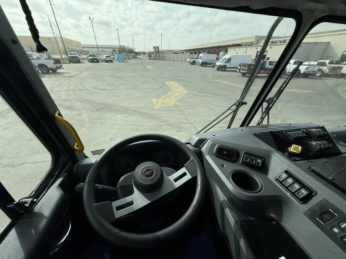 2025 Peterbilt 520 in Laredo, TX — photo 6