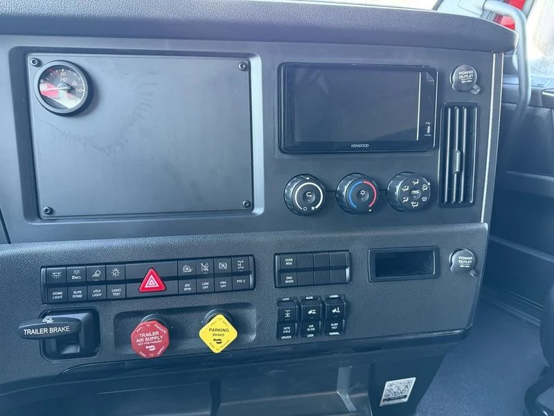 2026 Freightliner Cascadia - image 14