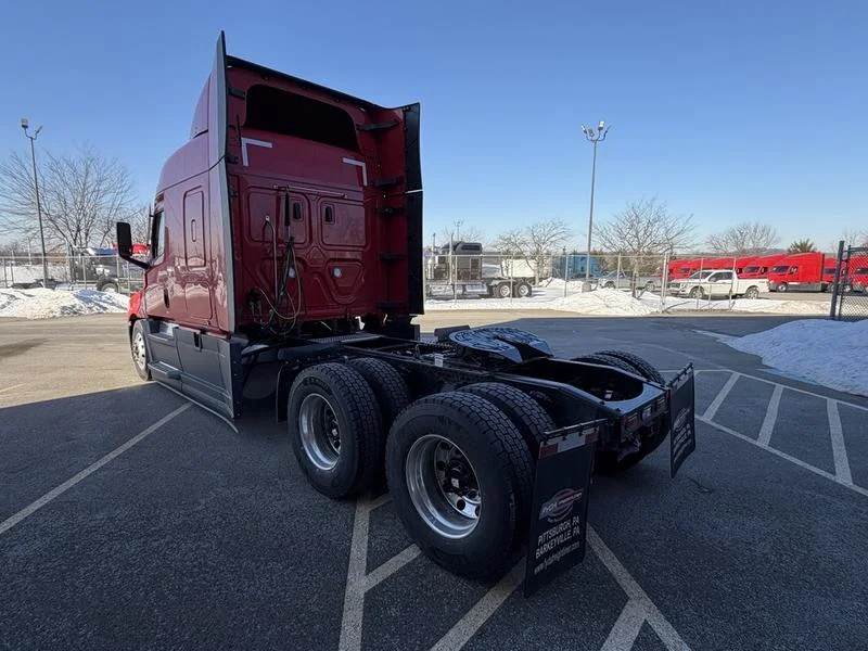 2026 Freightliner Cascadia - image 6
