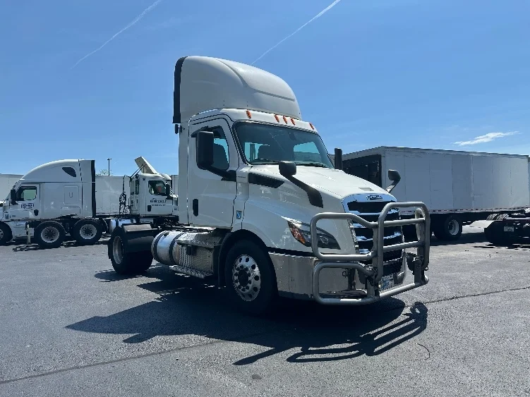2020 Freightliner Cascadia in Lithia Springs, GA