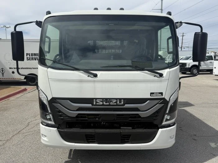 2026 Isuzu NPR - image 9